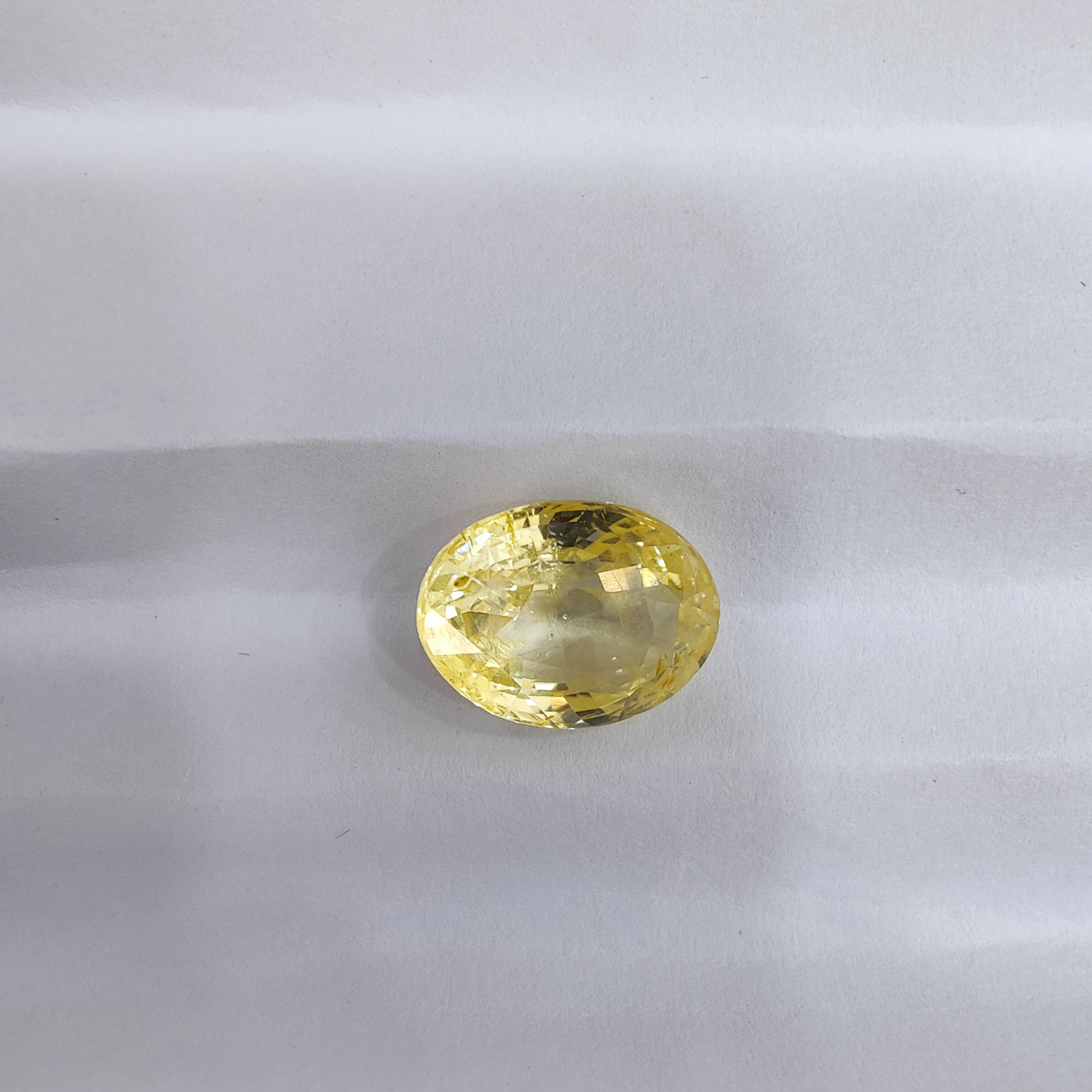 YELLOW SAPPHIRE  POKHRAJ 